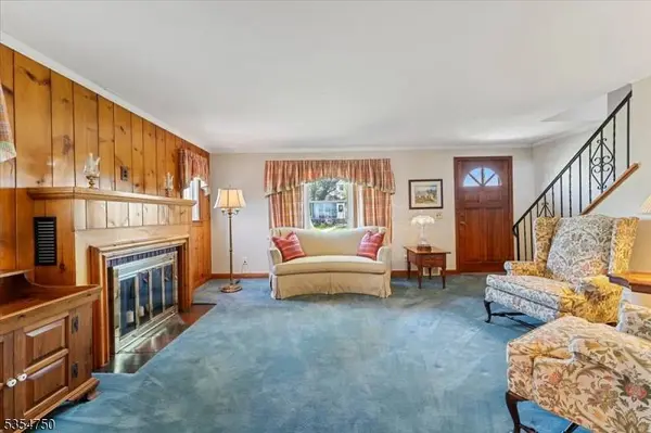 22 Wendell Pl, Clark Twp., NJ 07066