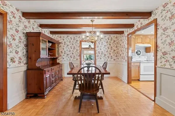 22 Wendell Pl, Clark Twp., NJ 07066