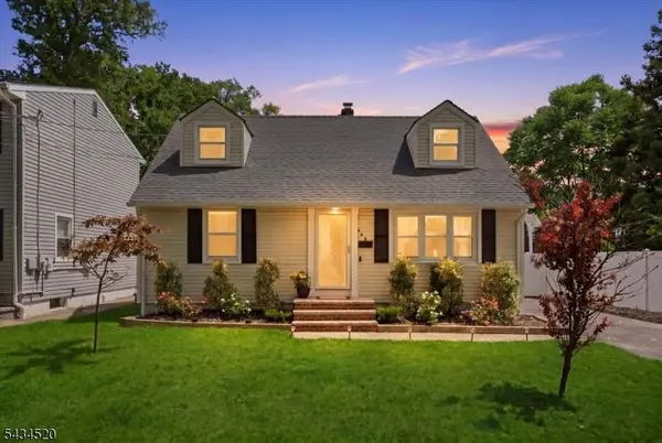 366 Maplewood Ave, Kenilworth Boro, NJ 07033