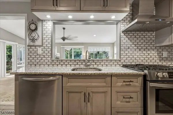 41 Sycamore Ave, Berkeley Heights Twp., NJ 07922