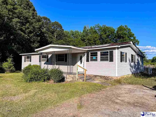 1135 Narrow Paved Rd, Lynchburg, SC 29080