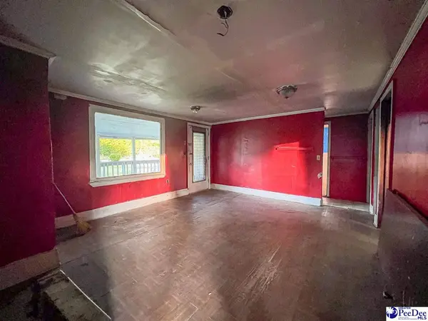 1267 N Old Georgetown, Lake City, SC 29560