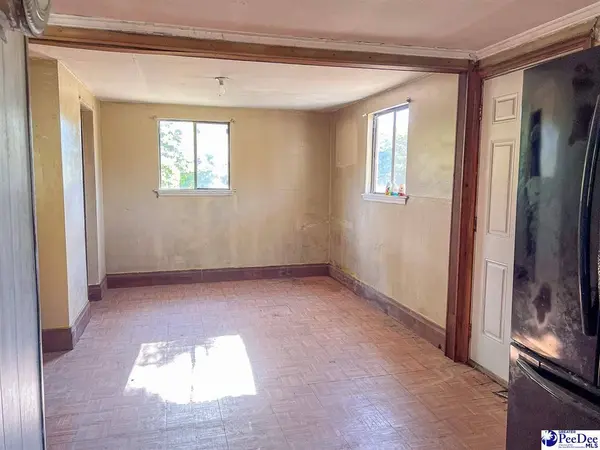 1267 N Old Georgetown, Lake City, SC 29560