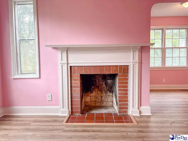 506 Taylor St, Lake City, SC 29560