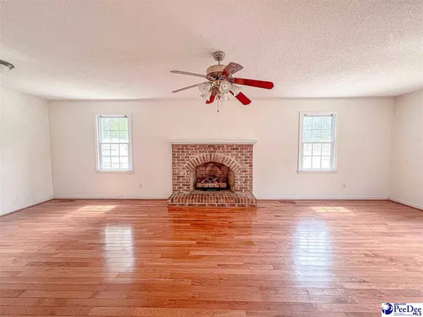 1032 Edgewood Dr., Hartsville, SC 29550