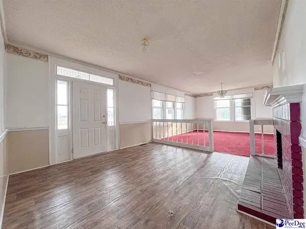 818 W Lydia Hwy, Hartsville, SC 29550