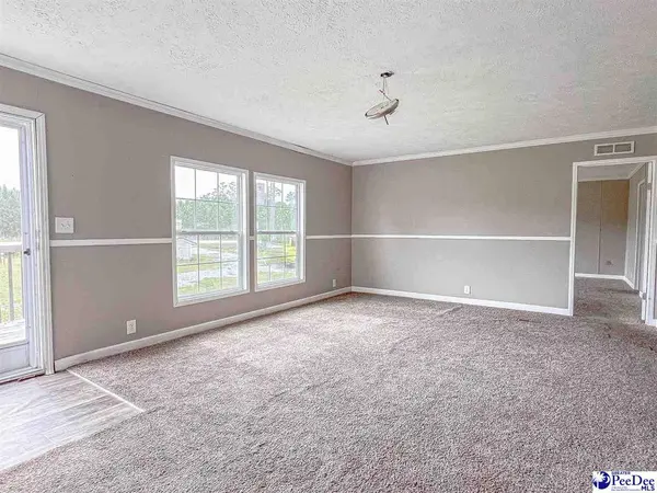 1625 Hannah Pond Rd, Mcbee, SC 29101
