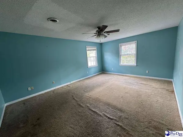 58 Chalmers Row, Florence, SC 29501-8829