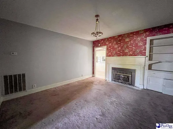 1263 Old Kemper Rd, Lake View, SC 29563