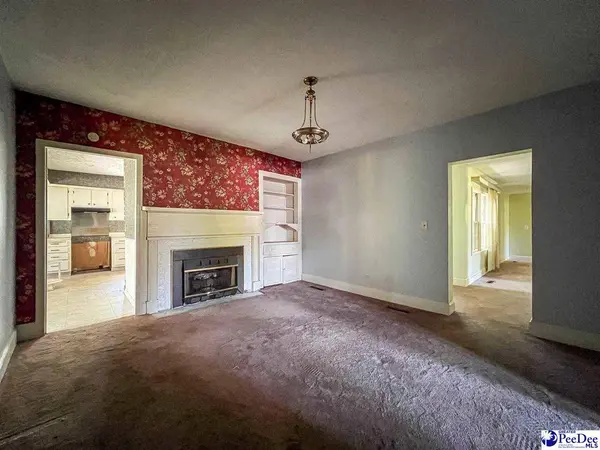 1263 Old Kemper Rd, Lake View, SC 29563