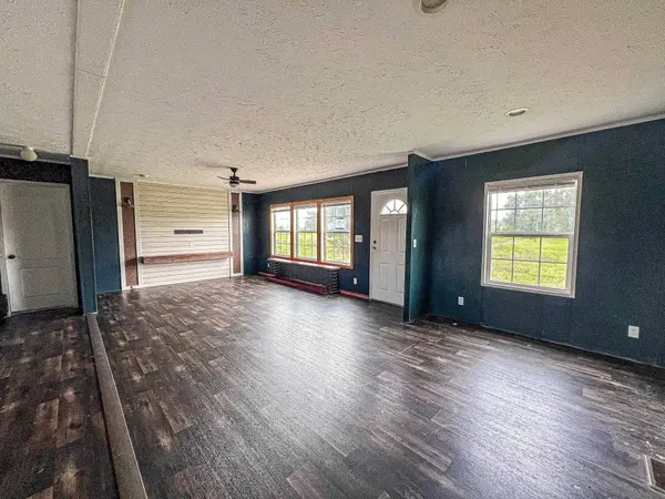 176 Old Flowers Rd., Hemingway, SC 29554