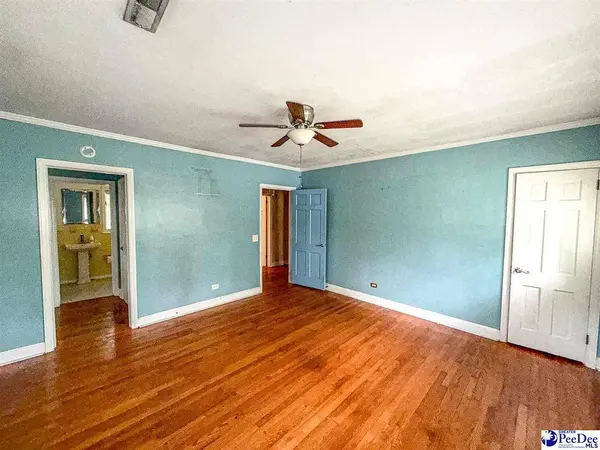 302 Sliding Hill Rd, Cheraw, SC 29520