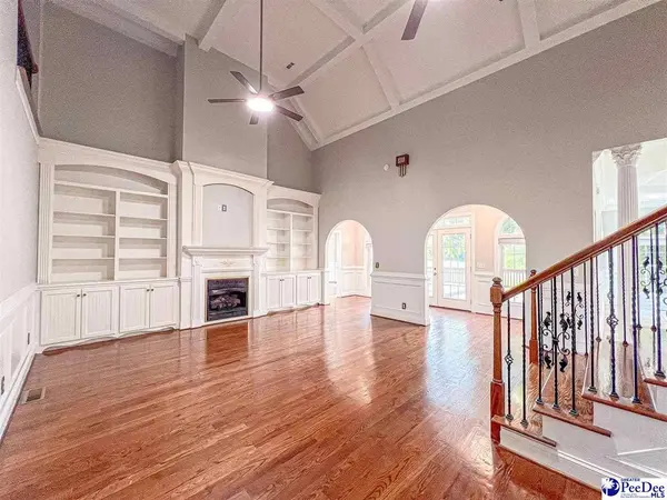 4257 Monterey Dr, Florence, SC 29501-8951
