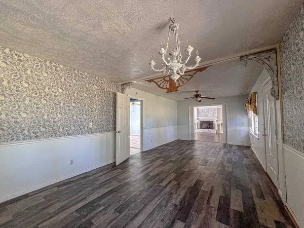 6313 Middle Rd., Mullins, SC 29574