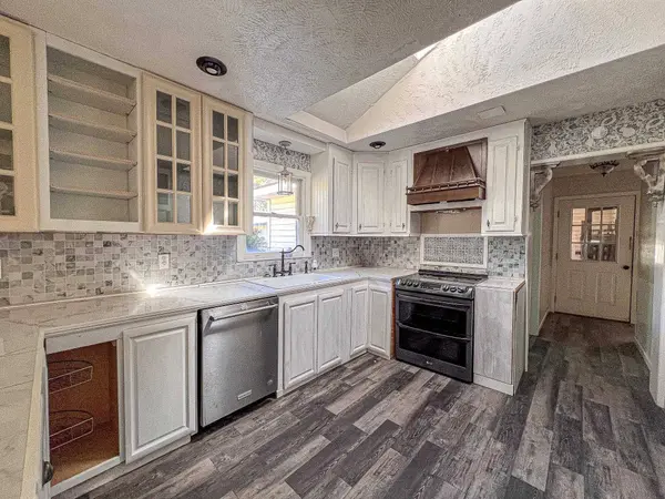 6313 Middle Rd., Mullins, SC 29574