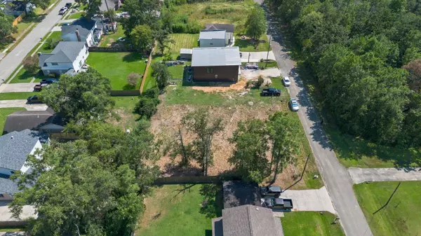 17129 Sprawling Oaks DR, Conroe, TX 77385