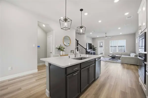 8104 Morning Melody DR, Houston, TX 77063