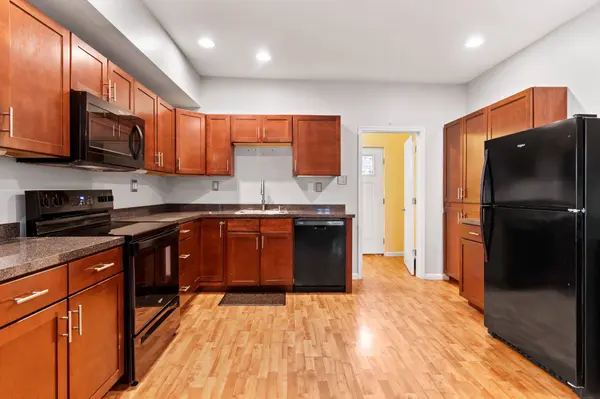 687 STATE ST, Lemoyne, PA 17043