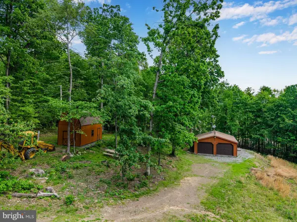 220 UPPER BALD EAGLE LN, Mcclure, PA 17841