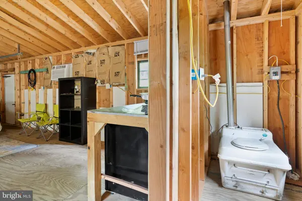 220 UPPER BALD EAGLE LN, Mcclure, PA 17841