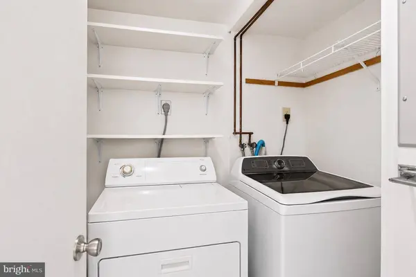 834 LEE LN, Enola, PA 17025