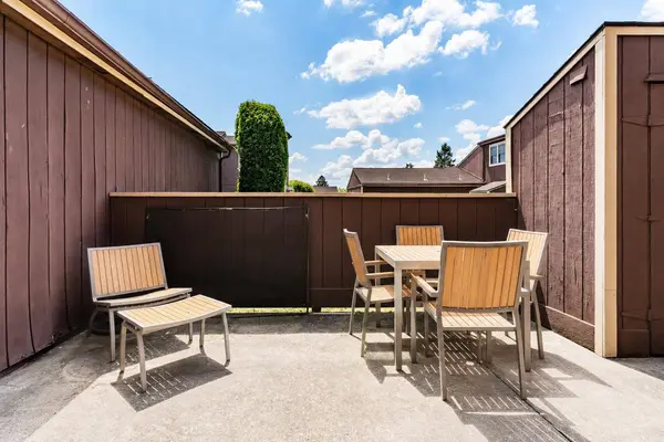 834 LEE LN, Enola, PA 17025