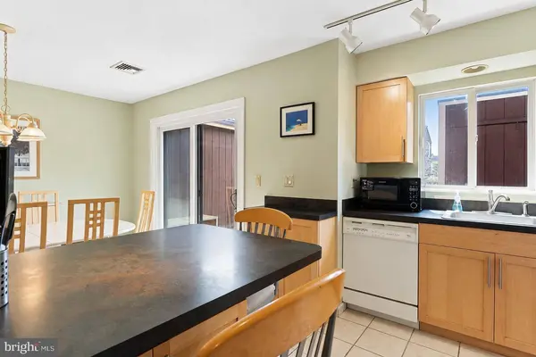 834 LEE LN, Enola, PA 17025