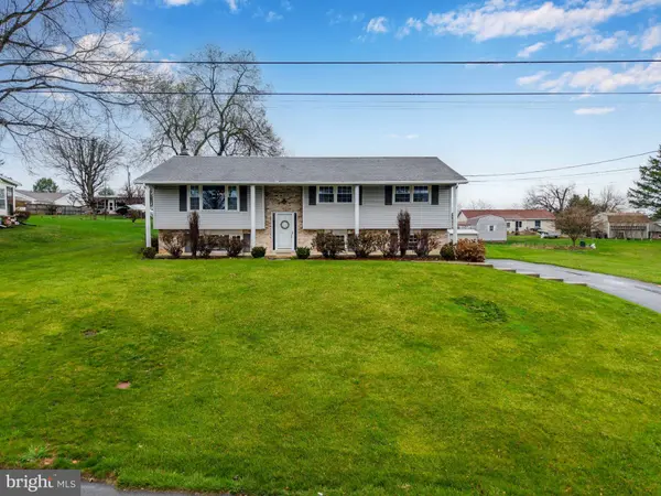 421 LIMESTONE RD, Carlisle, PA 17015