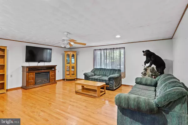 21429 BUCK TRL, Shade Gap, PA 17255