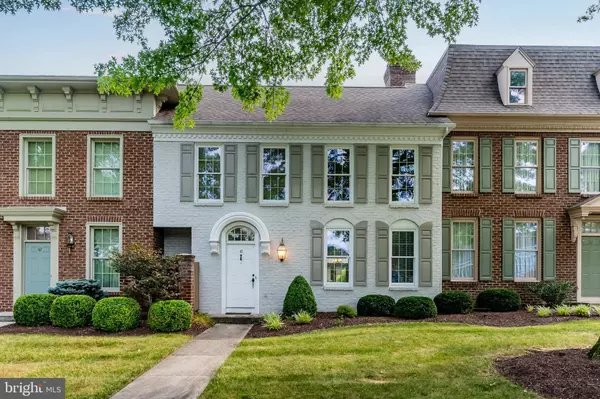 41 DEVONSHIRE SQ, Mechanicsburg, PA 17050