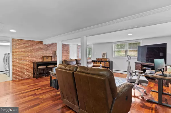 407 WILTON ST, Harrisburg, PA 17109