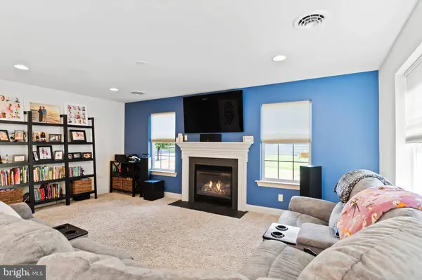 15 WARGO, Dillsburg, PA 17019