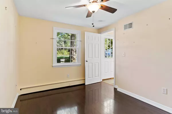 414 DEERFIELD RD, Camp Hill, PA 17011