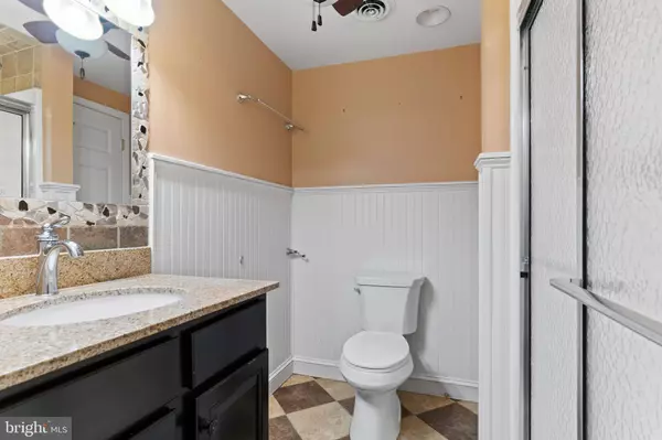 414 DEERFIELD RD, Camp Hill, PA 17011