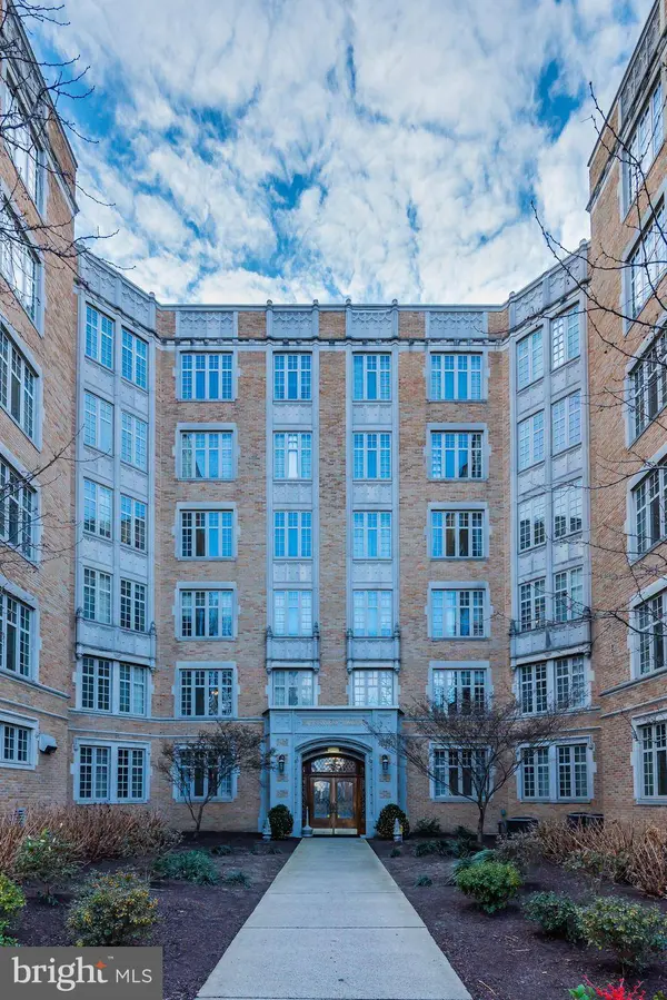 1525 N FRONT ST #213, Harrisburg, PA 17102