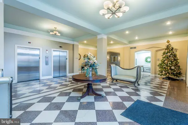 1525 N FRONT ST #213, Harrisburg, PA 17102