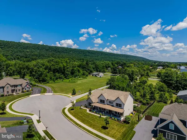 2250 LEHMAN CT, Enola, PA 17025