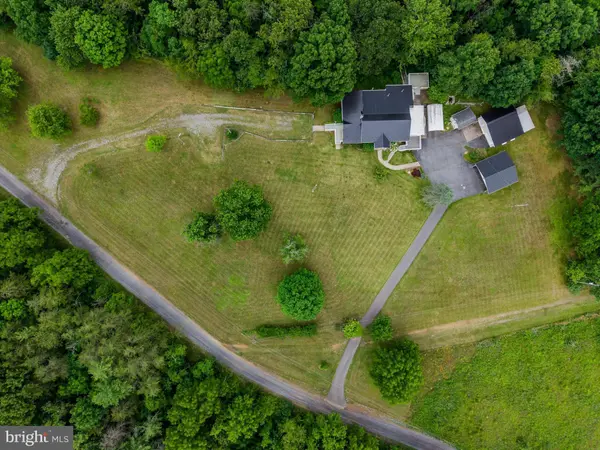 9336 CHERRY HILL DR, Hustontown, PA 17229