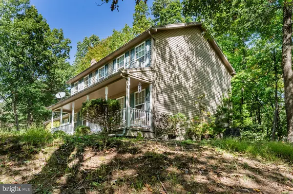 19137 OUR VIEW DR, Three Springs, PA 17264
