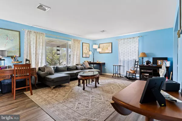 421 LIMESTONE RD, Carlisle, PA 17015