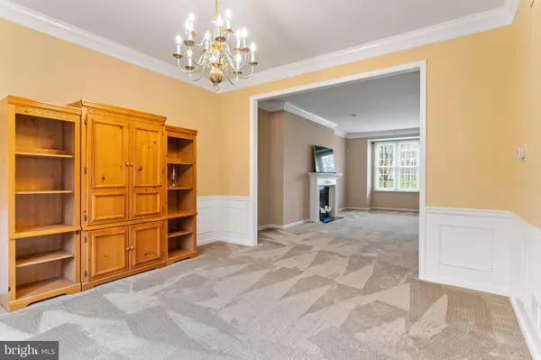 56 DEVONSHIRE SQ, Mechanicsburg, PA 17050