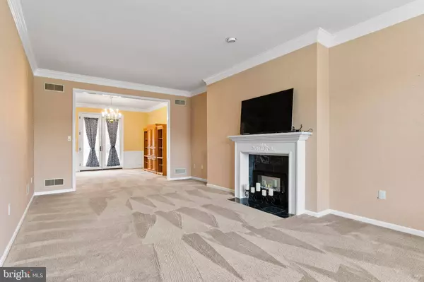 56 DEVONSHIRE SQ, Mechanicsburg, PA 17050