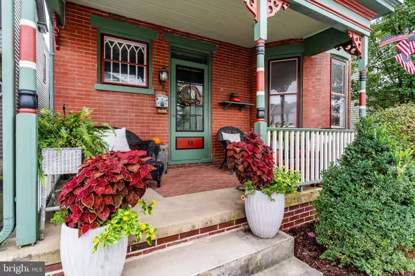 18 E KELLER ST, Mechanicsburg, PA 17055