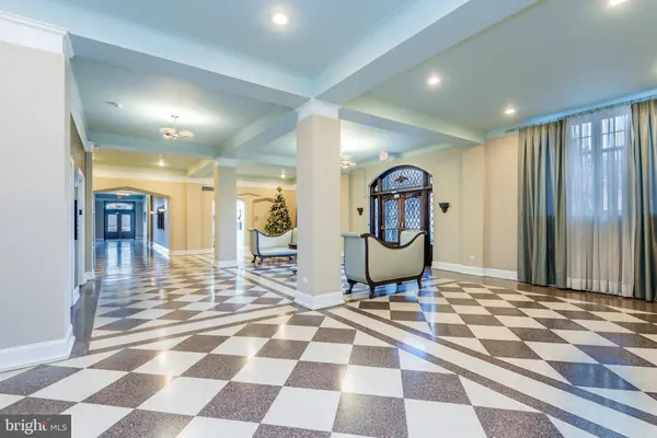 1525 N FRONT ST #213, Harrisburg, PA 17102