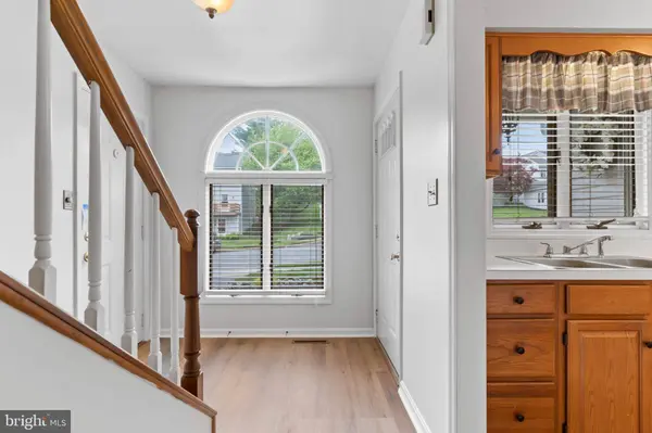1724 CREEK VISTA DR, New Cumberland, PA 17070