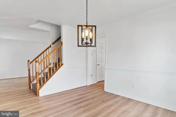 2015 ALEXIS DR, Harrisburg, PA 17110