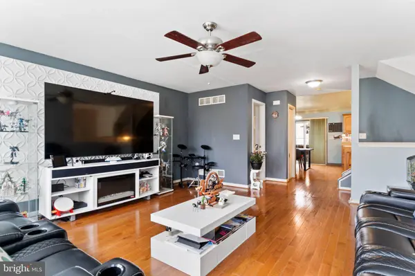 424 MERCURY, Mechanicsburg, PA 17050