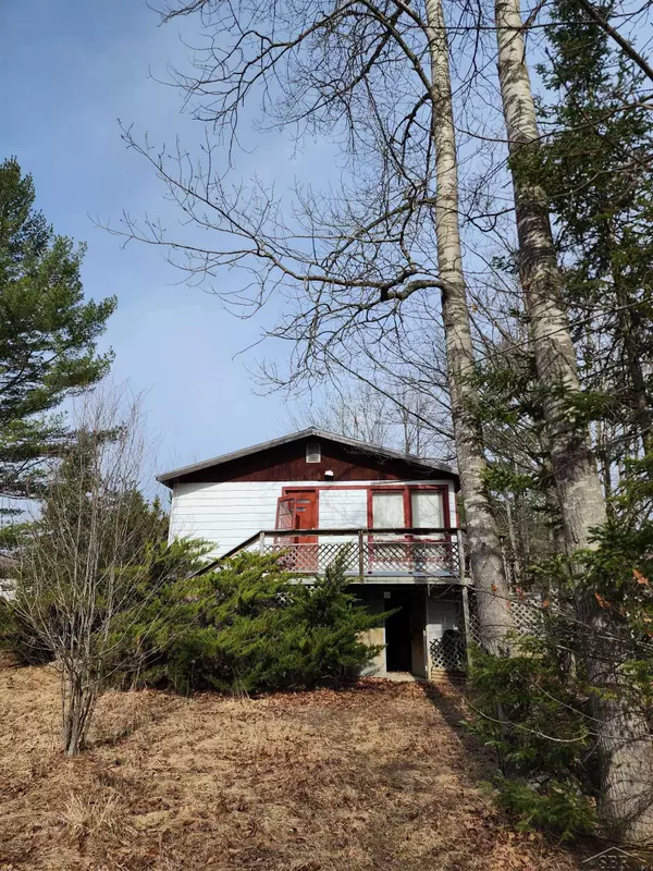 1496 Center Avenue, Gladwin, MI 48624