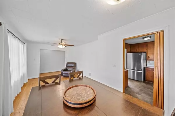 210 Chiefs LN, Westminster, SC 29693