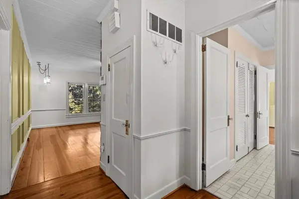 102 S Poplar ST, Seneca, SC 29678